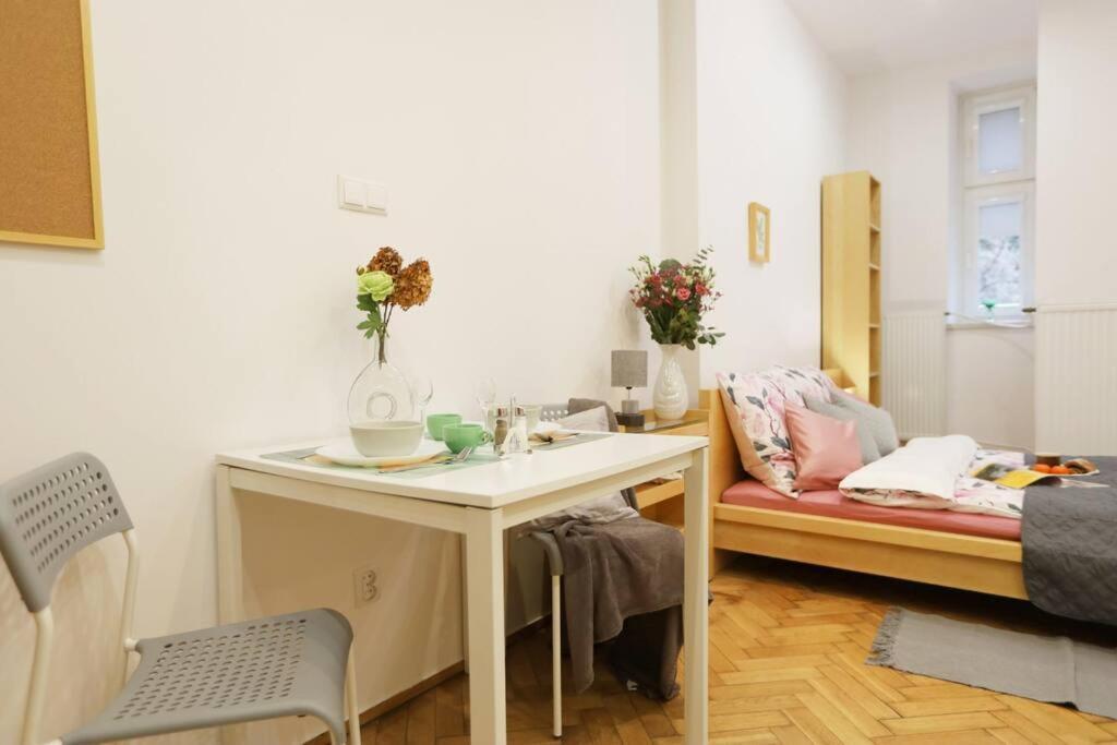 Batorego Cosy Apartment 2 Krakau Buitenkant foto