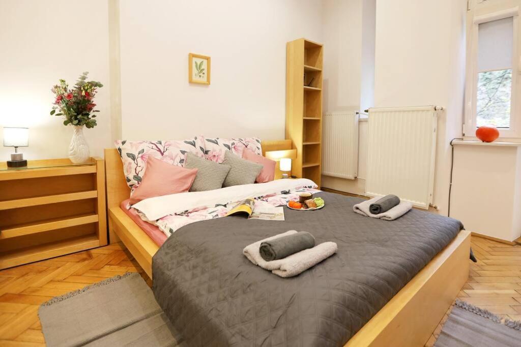 Batorego Cosy Apartment 2 Krakau Buitenkant foto